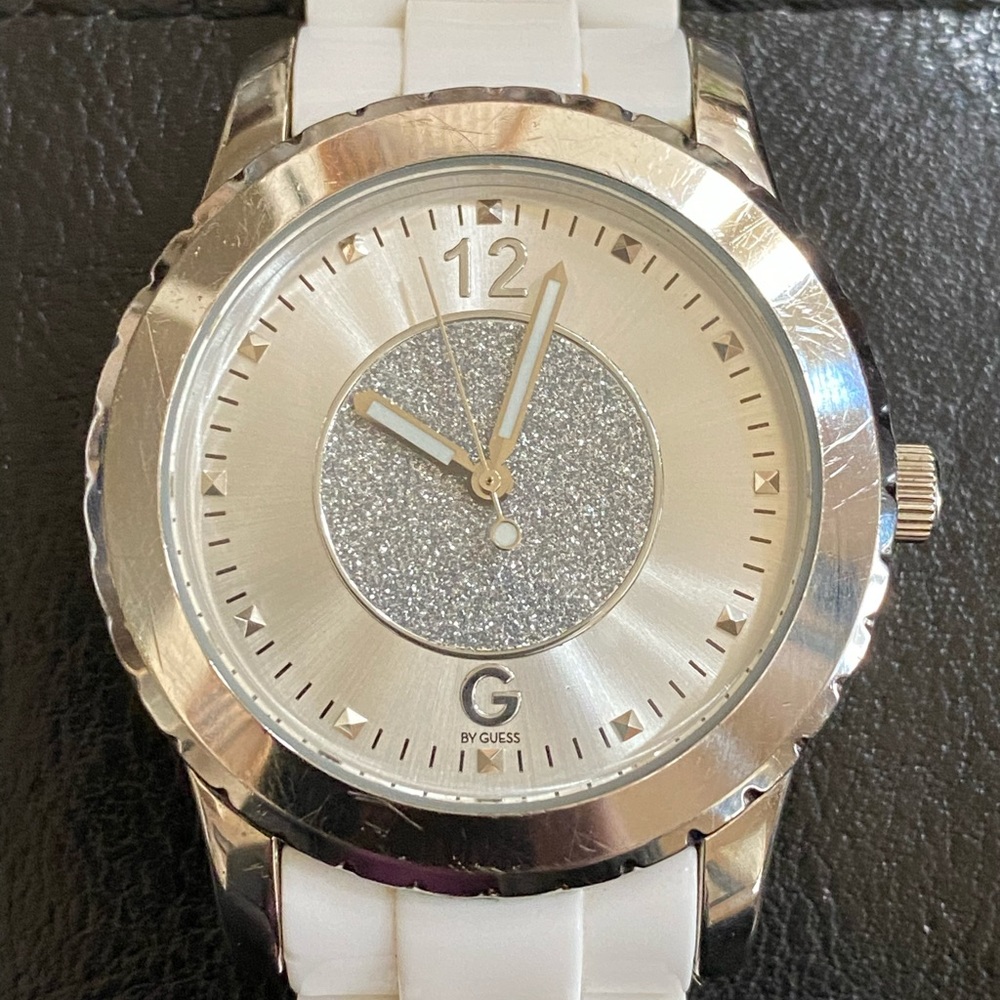 Guess Watch - Picture 3 of 5